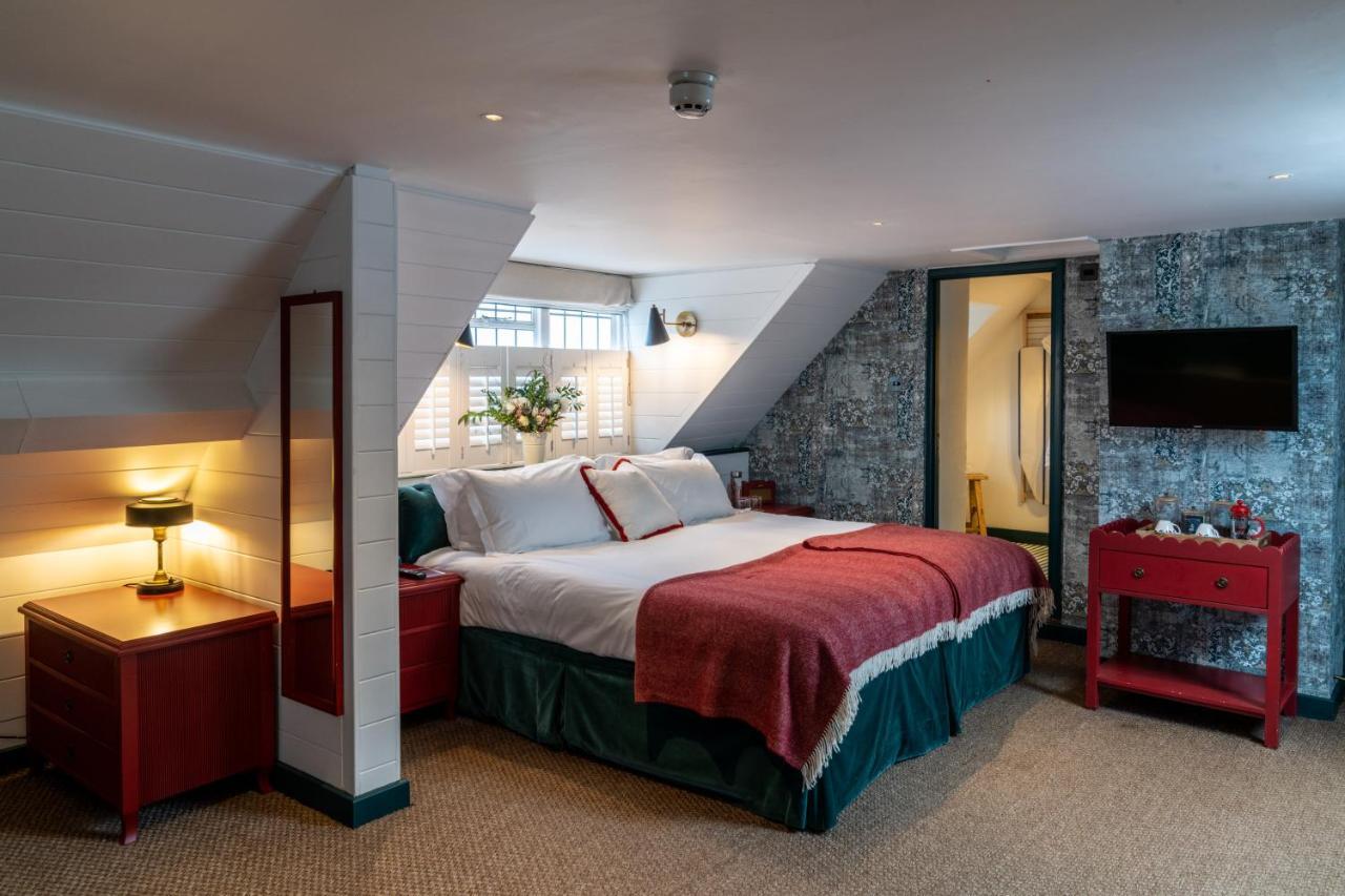 The Double Red Duke, Cotswolds Hotel Witney Bagian luar foto