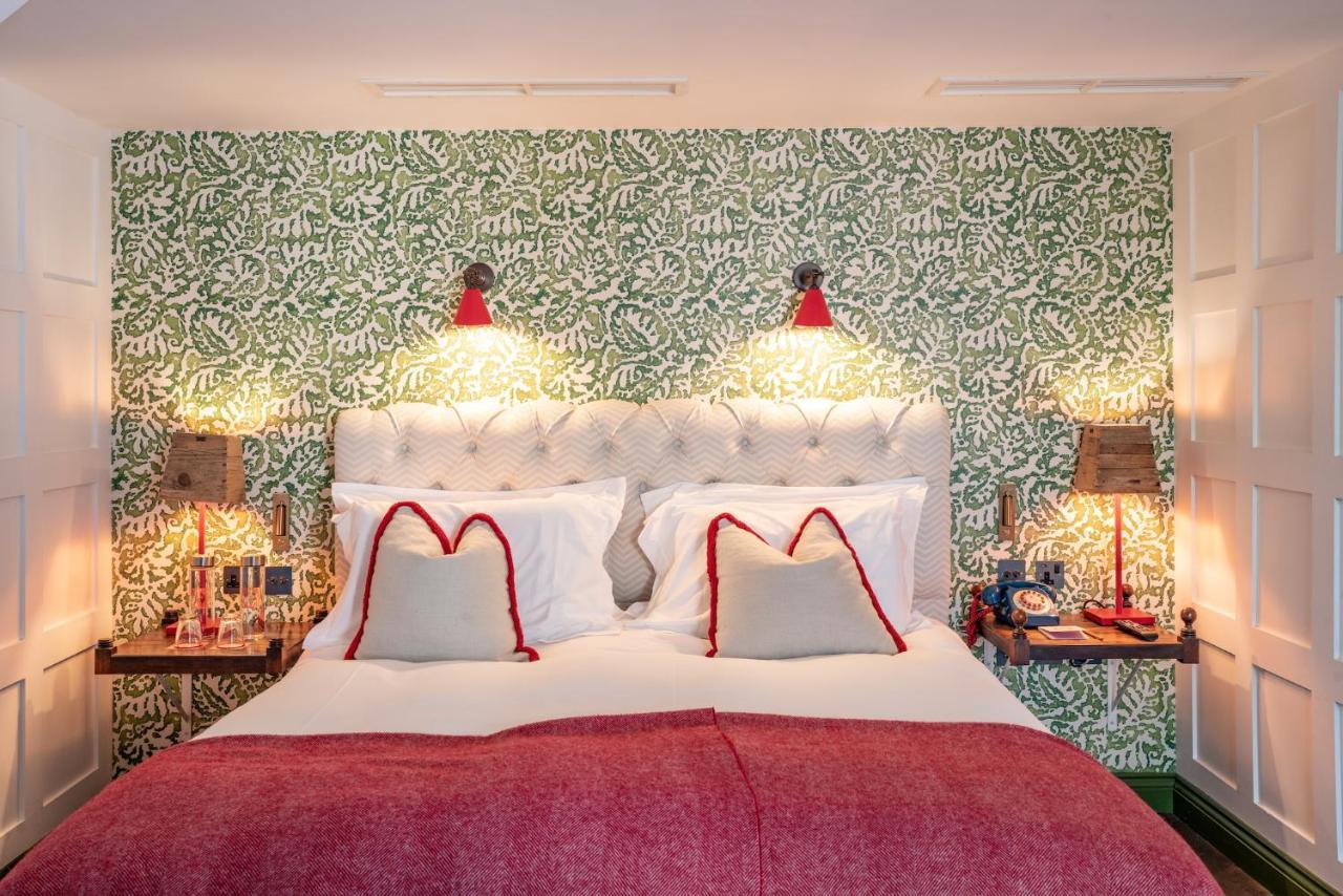 The Double Red Duke, Cotswolds Hotel Witney Bagian luar foto