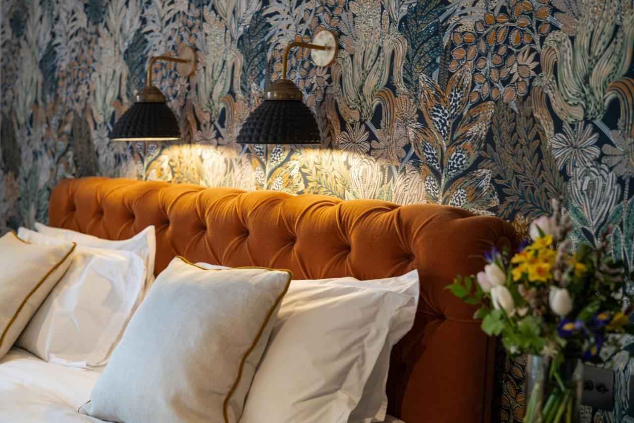 The Double Red Duke, Cotswolds Hotel Witney Bagian luar foto