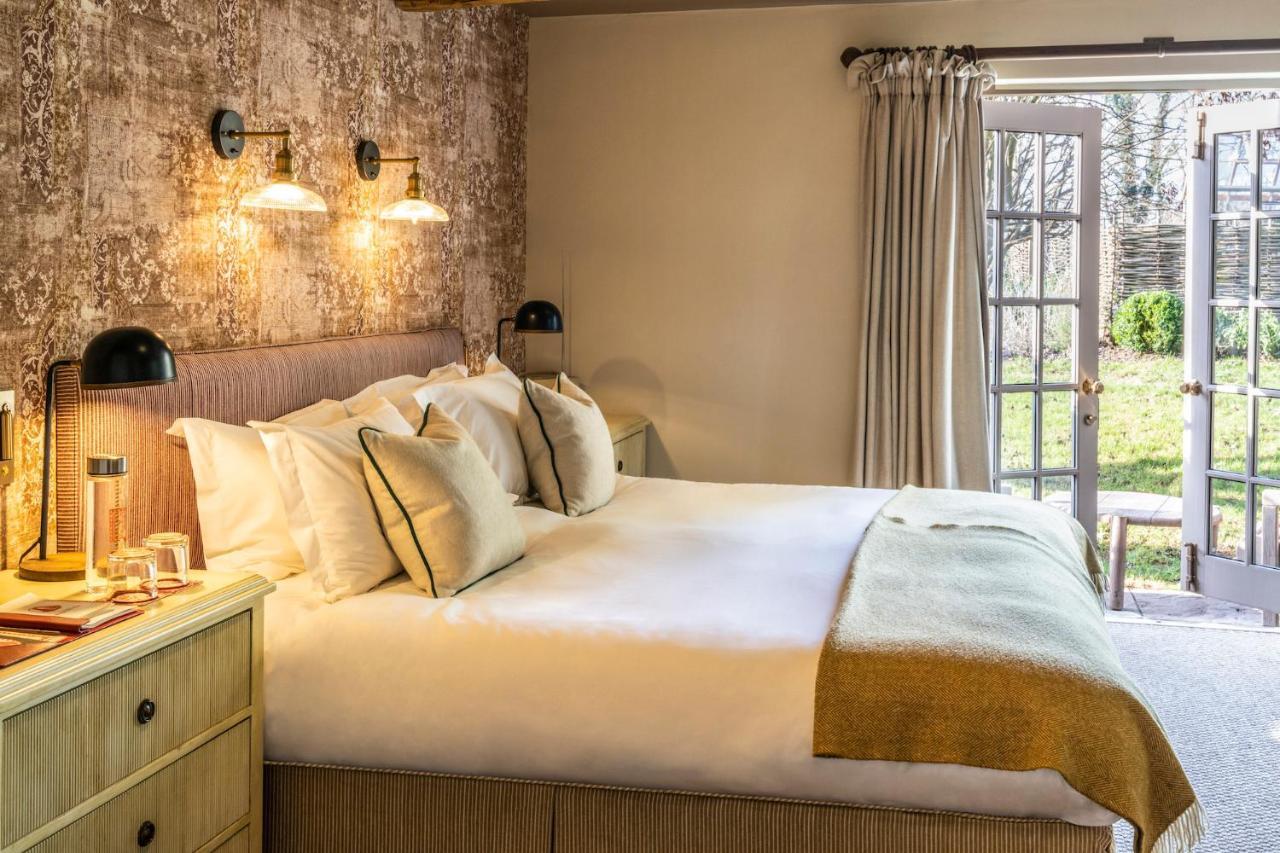 The Double Red Duke, Cotswolds Hotel Witney Bagian luar foto
