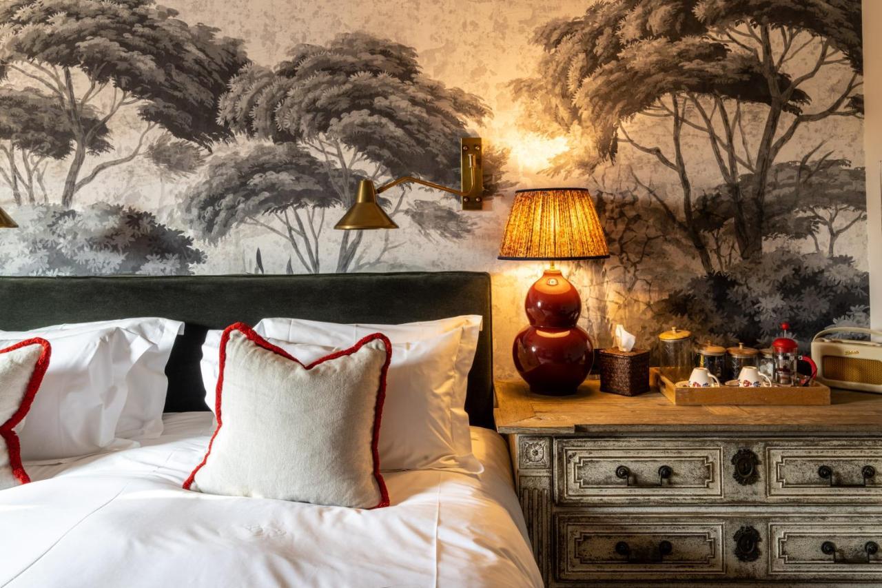 The Double Red Duke, Cotswolds Hotel Witney Bagian luar foto