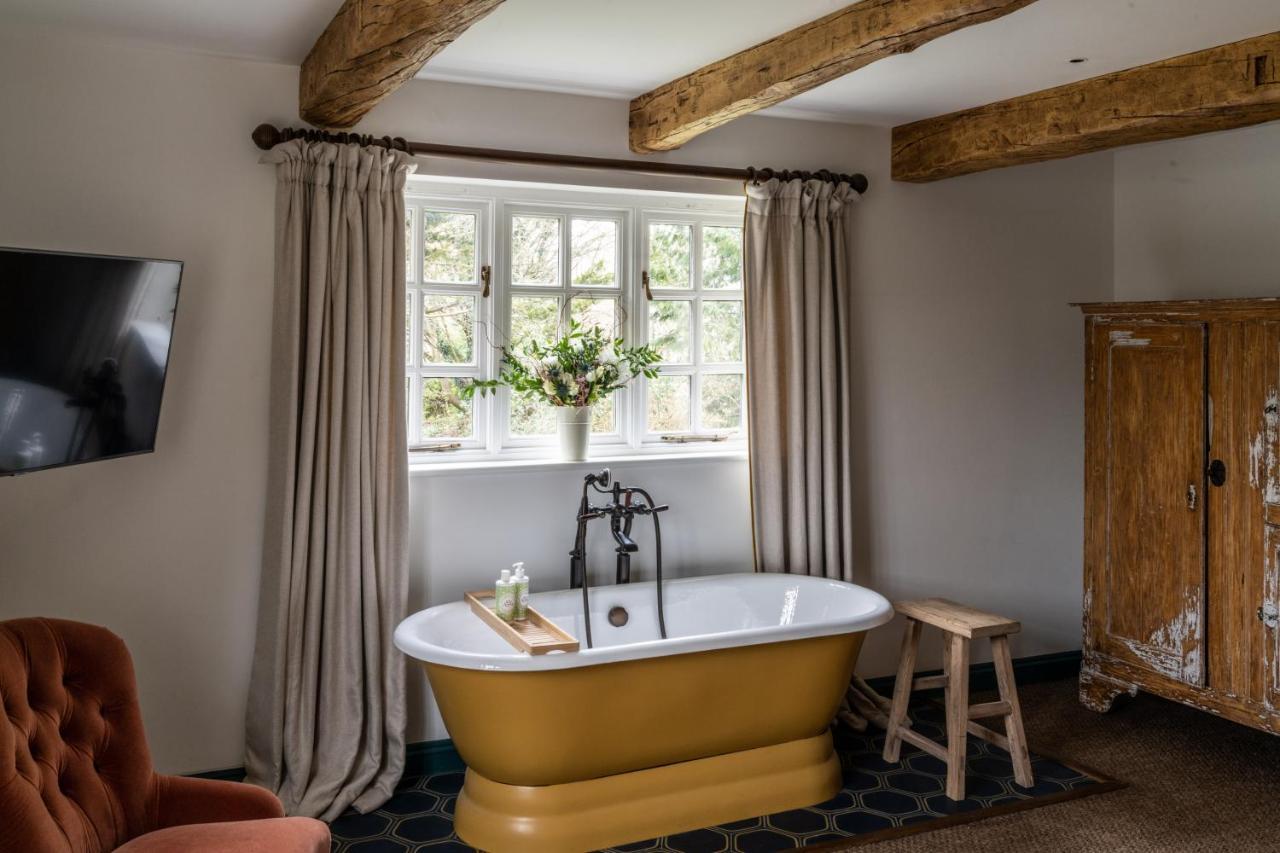 The Double Red Duke, Cotswolds Hotel Witney Bagian luar foto