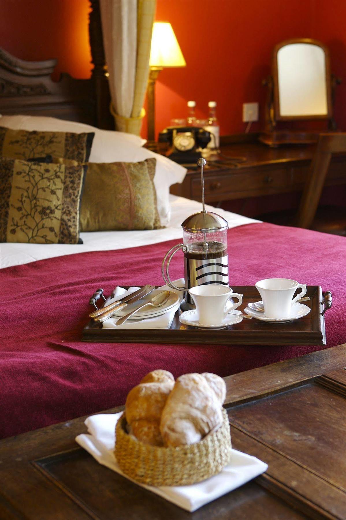 The Double Red Duke, Cotswolds Hotel Witney Bagian luar foto